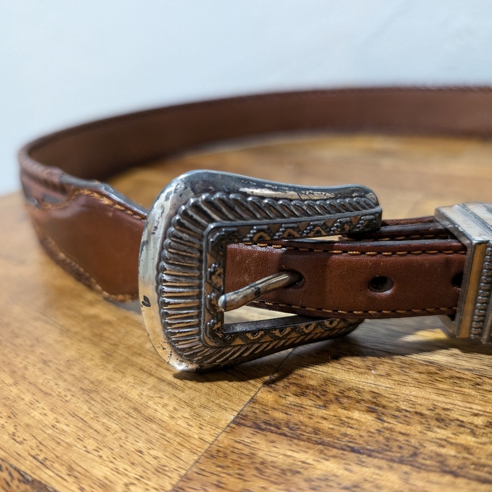 Tony Lama Belt Tooled Brown Leather 76706 women size 36 - Picture 2 of 8